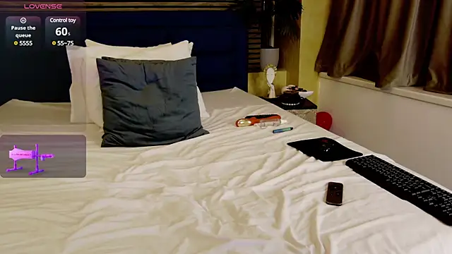 SamaraSinn online show from 03-08-25, 01:57