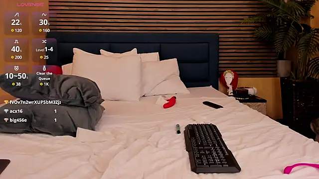 SamaraSinn online show from 03-16-25, 12:11