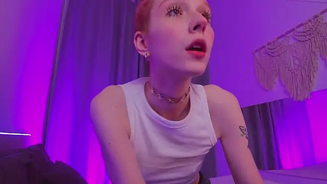 Snapshot of Iris_Pastels chatting on 02-26-25, 01:30 Iris Pastels online show from 02-26-25, 01:30