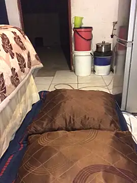 Snapshot of MKbesxxx chatting on 03-17-26, 06:11 MKbesxxx online show from 03-17-26, 06:11