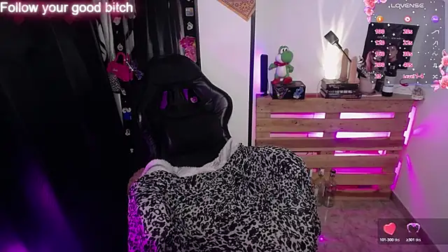 Snapshot of noah420sr chatting on 01-15-26, 01:48 noah420sr online show from 01-15-26, 01:48