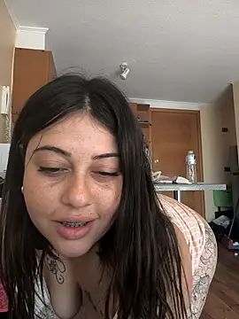 Snapshot of Americ44 chatting on 02-01-26, 07:01 Americ44 online show from 02-01-26, 07:01