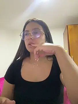 Snapshot of Gretta_Hot chatting on 02-11-25, 11:12 Gretta Hot online show from 02-11-25, 11:12