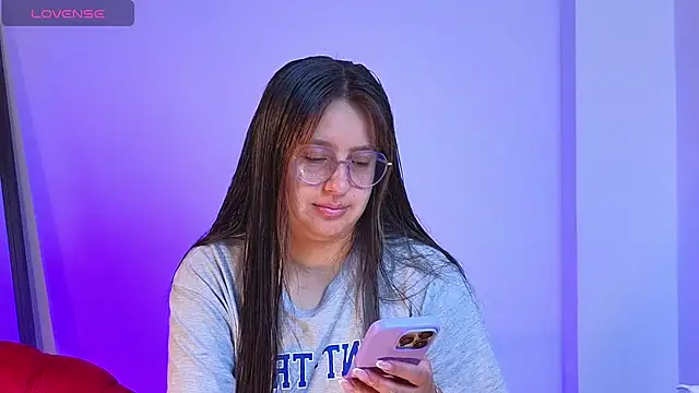 Snapshot of Gretta_Hot chatting on 10-06-25, 03:42 Gretta Hot online show from 10-06-25, 03:42