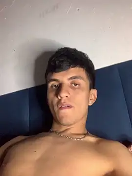 Snapshot of gabrielzinnnn085 chatting on 12-03-25, 08:29 gabrielzinnnn085 online show from 12-03-25, 08:29