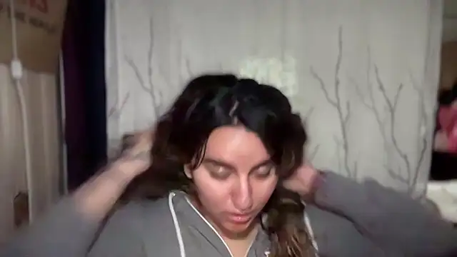 Snapshot of mamifresita chatting on 11-16-25, 07:19 mamifresita online show from 11-16-25, 07:19