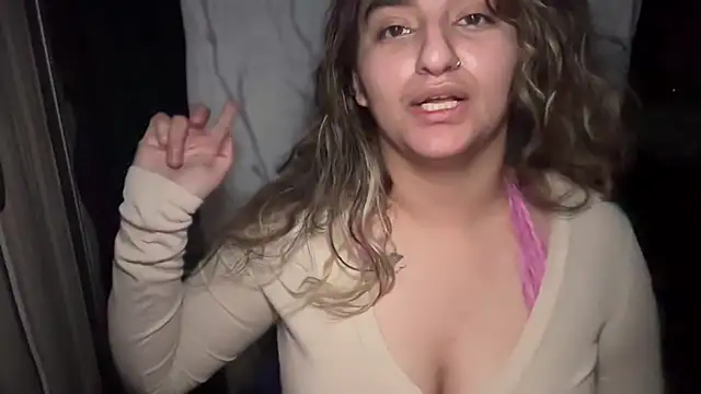 Snapshot of mamifresita chatting on 11-23-25, 03:50 mamifresita online show from 11-23-25, 03:50