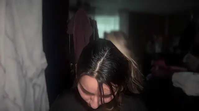 Snapshot of mamifresita chatting on 12-02-25, 12:27 mamifresita online show from 12-02-25, 12:27