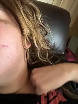 Snapshot of mamifresita chatting on 03-27-26, 07:57 mamifresita online show from 03-27-26, 07:57