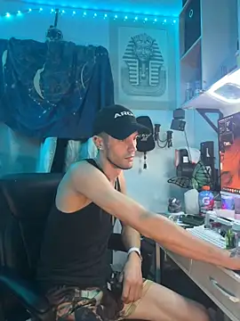 Snapshot of Trystan_Spellman chatting on 06-08-26, 06:03 Trystan Spellman online show from 06-08-26, 06:03