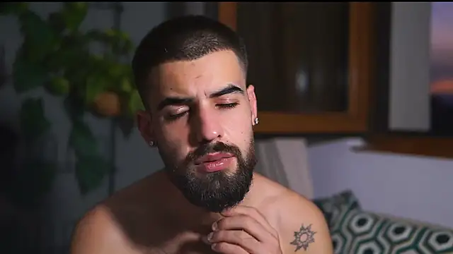 Snapshot of HairyRobxxx chatting on 09-13-25, 04:51 HairyRobxxx online show from 09-13-25, 04:51