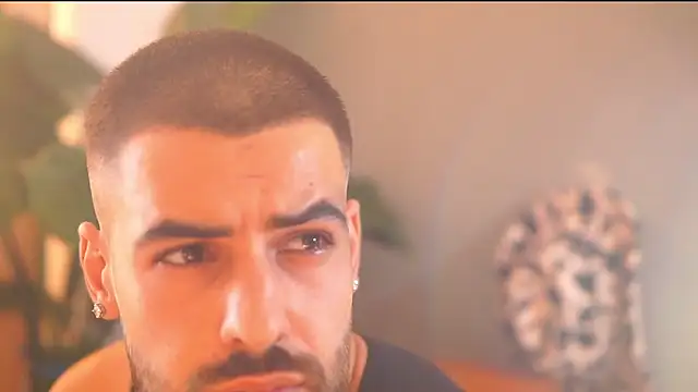 Snapshot of HairyRobxxx chatting on 09-21-25, 03:13 HairyRobxxx online show from 09-21-25, 03:13