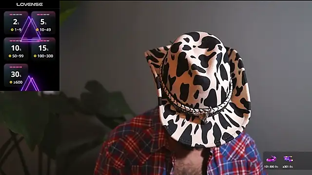 Snapshot of HairyRobxxx chatting on 09-26-25, 07:07 HairyRobxxx online show from 09-26-25, 07:07