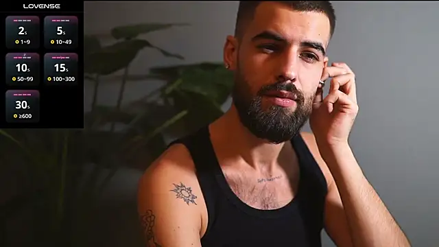 Snapshot of HairyRobxxx chatting on 09-28-25, 06:46 HairyRobxxx online show from 09-28-25, 06:46