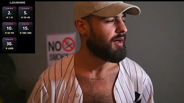 Snapshot of HairyRobxxx chatting on 10-11-25, 07:34 HairyRobxxx online show from 10-11-25, 07:34