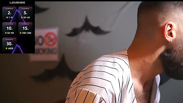 Snapshot of HairyRobxxx chatting on 10-17-25, 09:28 HairyRobxxx online show from 10-17-25, 09:28