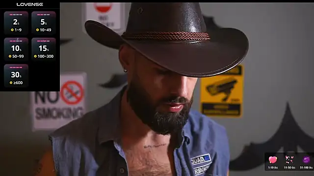 Snapshot of HairyRobxxx chatting on 10-22-25, 05:56 HairyRobxxx online show from 10-22-25, 05:56