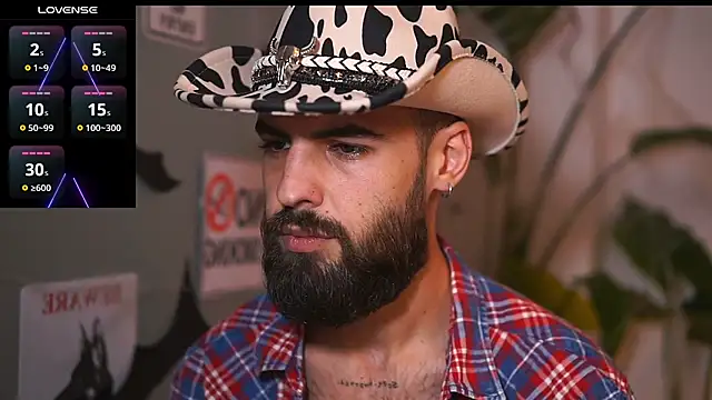 Snapshot of HairyRobxxx chatting on 10-30-25, 05:35 HairyRobxxx online show from 10-30-25, 05:35