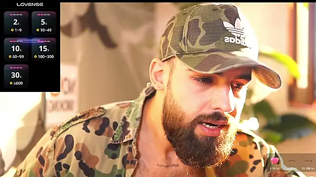 Snapshot of HairyRobxxx chatting on 10-31-25, 01:56 HairyRobxxx online show from 10-31-25, 01:56