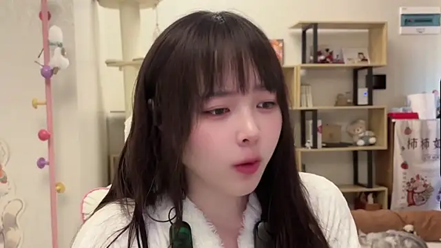 Chenjing0 online show from 02-19-26, 04:08