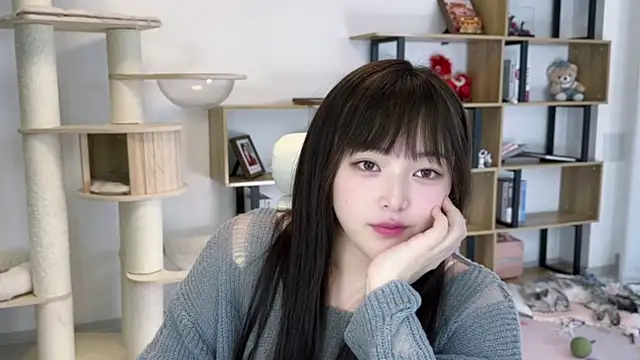 Snapshot of Chenjing0 chatting on 05-08-26, 07:36 Chenjing0 online show from 05-08-26, 07:36