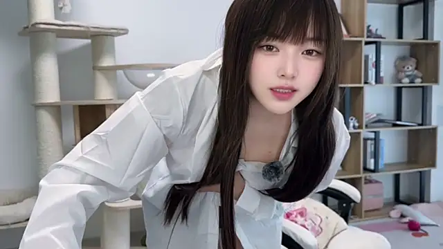 Snapshot of Chenjing0 chatting on 05-17-26, 07:50 Chenjing0 online show from 05-17-26, 07:50
