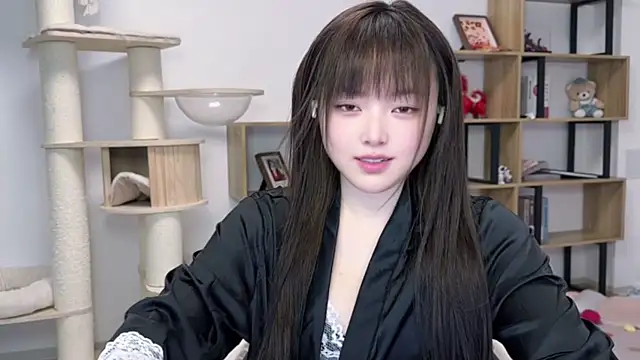 Snapshot of Chenjing0 chatting on 05-23-26, 11:58 Chenjing0 online show from 05-23-26, 11:58