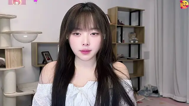 Snapshot of Chenjing0 chatting on 06-04-26, 12:22 Chenjing0 online show from 06-04-26, 12:22