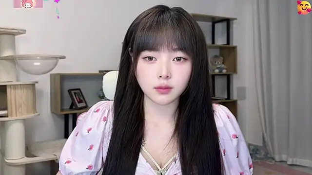 Snapshot of Chenjing0 chatting on 06-07-26, 12:20 Chenjing0 online show from 06-07-26, 12:20