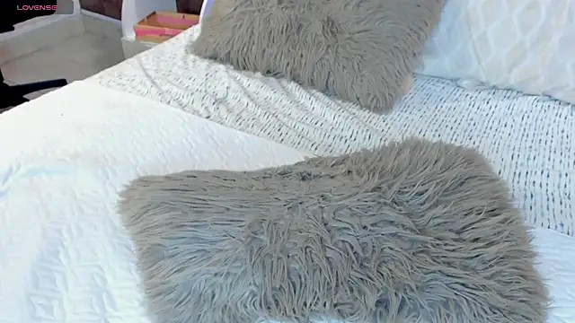 Scarlet lace online show from 02-27-25, 10:09