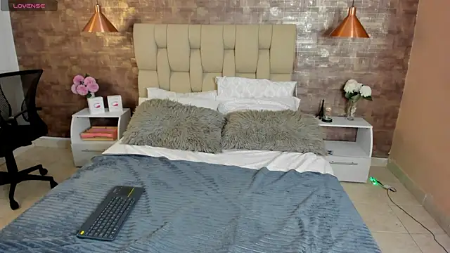 Scarlet lace online show from 03-06-25, 08:16