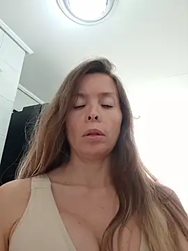 karina warthon online show from 05-13-26, 05:32