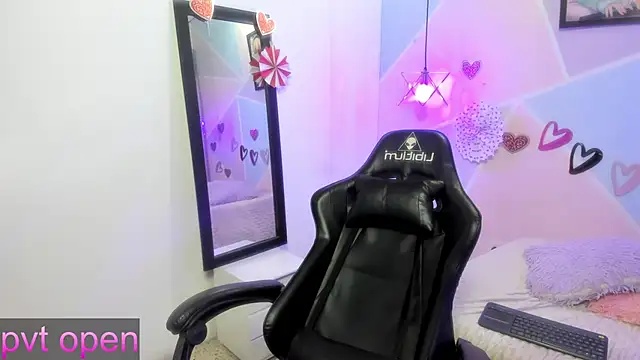 katy handerson online show from 03-06-25, 01:37