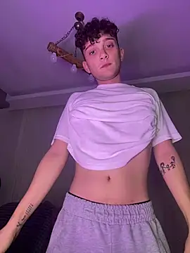 Snapshot of verici34 chatting on 01-02-25, 08:57 verici34 online show from 01-02-25, 08:57