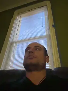 Snapshot of Golden_Alex chatting on 12-31-24, 12:15 Golden Alex online show from 12-31-24, 12:15