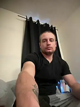 Snapshot of Golden_Alex chatting on 01-03-25, 03:33 Golden Alex online show from 01-03-25, 03:33