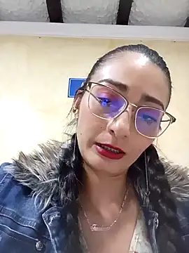 BELLA--26 online show from 01-30-25, 10:19