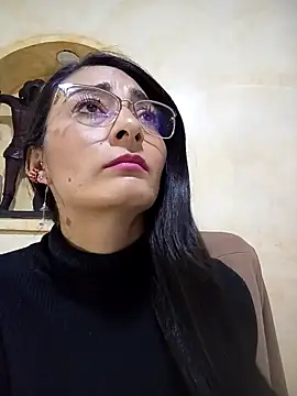 BELLA--26 online show from 02-06-25, 11:15