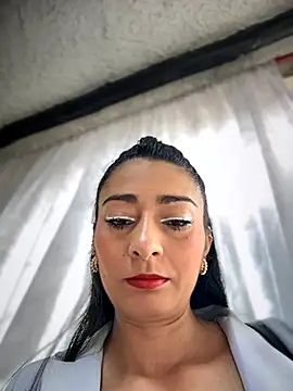 BELLA--26 online show from 09-15-25, 01:33