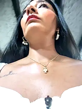 BELLA--26 online show from 10-06-25, 02:03