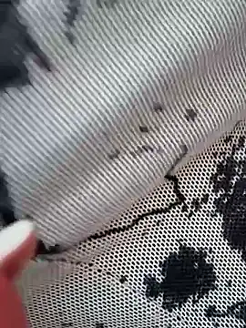 BELLA--26 online show from 10-14-25, 01:45