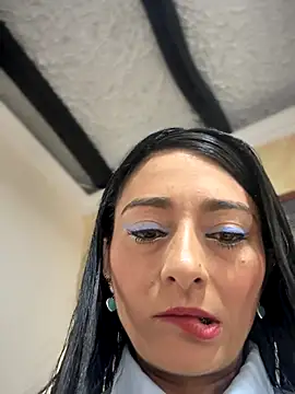 BELLA--26 online show from 10-15-25, 01:55