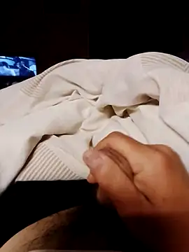 HueingChamber4352 online show from 11-08-25, 07:41