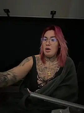 Mia-Fuchs online show from 01-13-25, 09:09