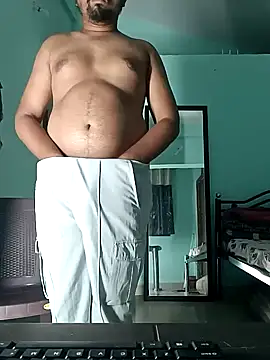 Snapshot of Desi_Heat chatting on 01-04-25, 02:25 Desi Heat online show from 01-04-25, 02:25