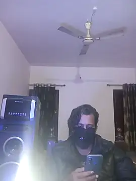 Snapshot of MAGNETICDADDY8 chatting on 01-05-25, 12:42 MAGNETICDADDY8 online show from 01-05-25, 12:42