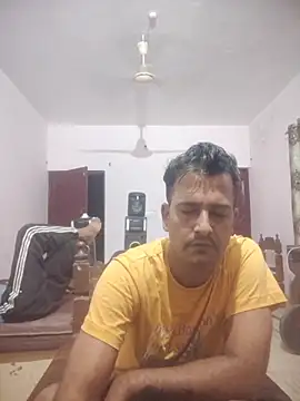 Snapshot of MAGNETICDADDY8 chatting on 09-29-25, 01:16 MAGNETICDADDY8 online show from 09-29-25, 01:16