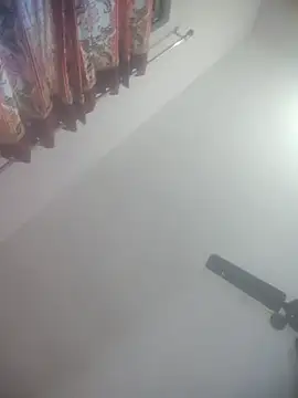 Snapshot of MAGNETICDADDY8 chatting on 10-10-25, 05:39 MAGNETICDADDY8 online show from 10-10-25, 05:39