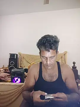 Snapshot of MAGNETICDADDY8 chatting on 10-15-25, 09:26 MAGNETICDADDY8 online show from 10-15-25, 09:26