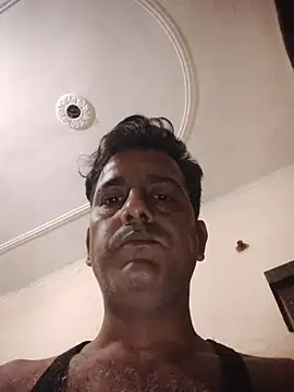 Snapshot of MAGNETICDADDY8 chatting on 10-16-25, 10:11 MAGNETICDADDY8 online show from 10-16-25, 10:11